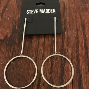 STEVE MADDEN EARRINGS